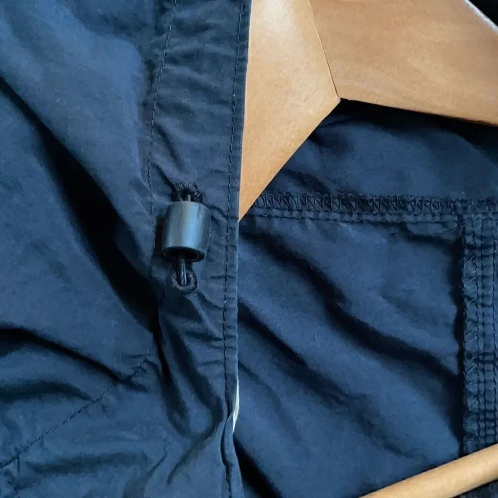 Columbia Jacket.  Size Small. - Picture 6 of 6